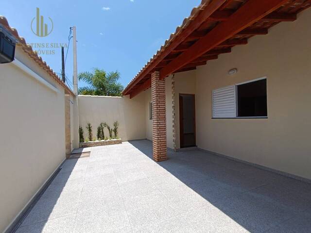 #C017 - Casa com Piscina para Venda em Itanhaém - SP