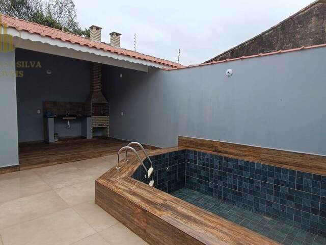 #C108 - Casa com Piscina para Venda em Itanhaém - SP - 2