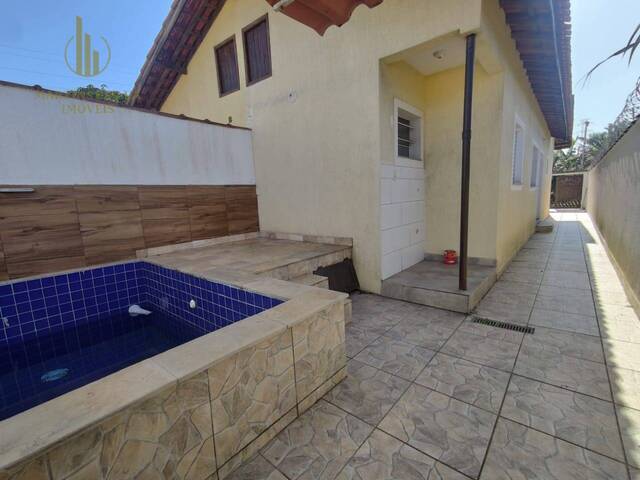 #C123 - Casa com Piscina para Venda em Itanhaém - SP - 2