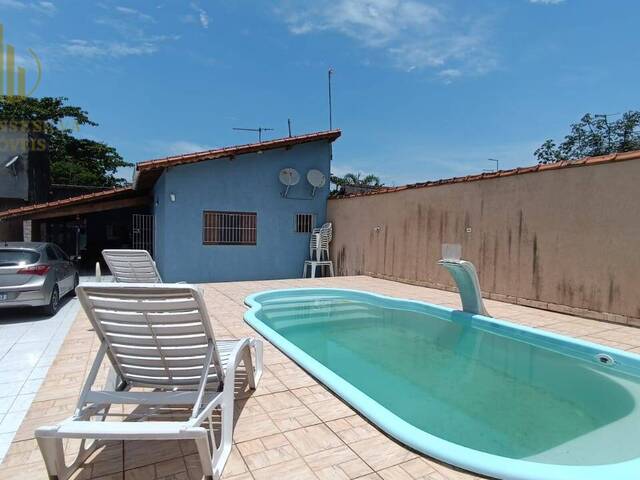 #C259 - Casa com Piscina para Venda em Itanhaém - SP - 1